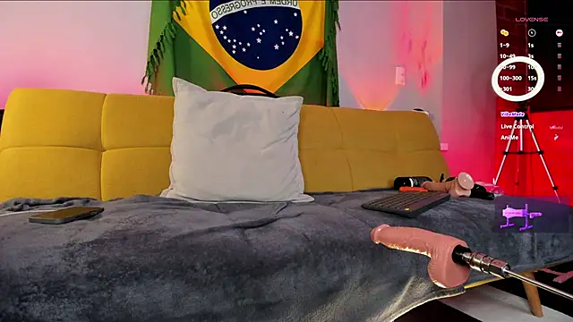 Snapshot of samuel_boy_tatoo chatting on 02/25/25, 01:32 samuel boy tatoo online show from 02/25/25, 01:32