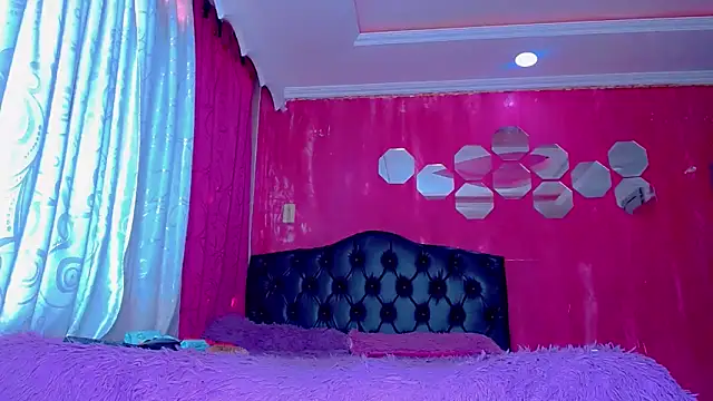 TiffanyMackensyy online show from 01/18/26, 09:07