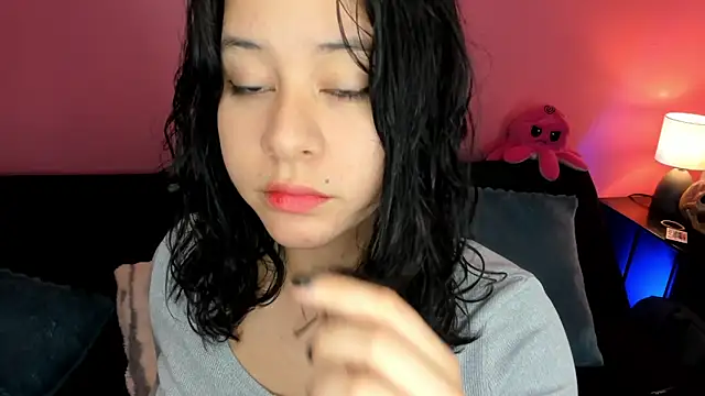 Snapshot of agnes_213 chatting on 09/28/25, 04:58 agnes 213 online show from 09/28/25, 04:58