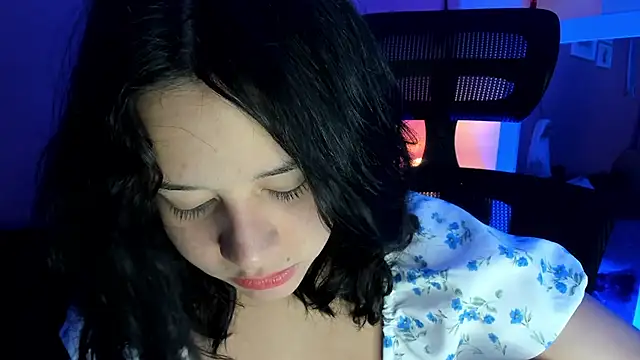 Snapshot of agnes_213 chatting on 09/29/25, 02:01 agnes 213 online show from 09/29/25, 02:01