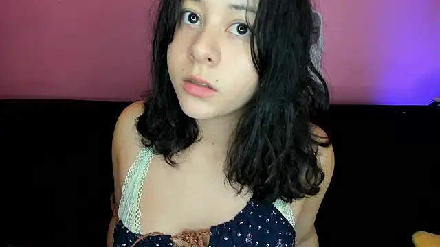 Snapshot of agnes_213 chatting on 10/12/25, 02:29 agnes 213 online show from 10/12/25, 02:29