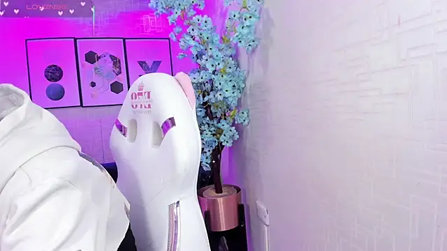 Theia moon online show from 02/21/26, 06:32