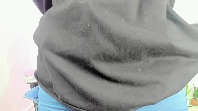 Theia moon online show from 03/04/25, 12:33