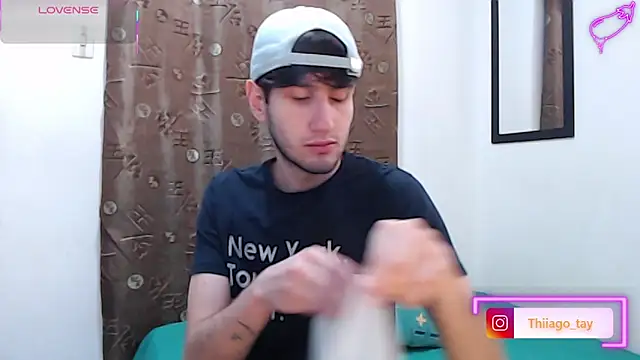 Snapshot of Thhiago_tay chatting on 09/14/25, 08:20 Thhiago tay online show from 09/14/25, 08:20
