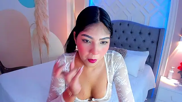 Snapshot of MadyLust chatting on 01/16/26, 07:51 MadyLust online show from 01/16/26, 07:51