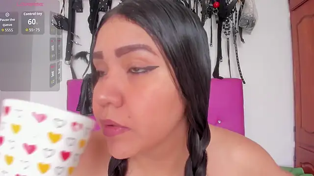 Venus Blackk online show from 11/02/25, 07:30