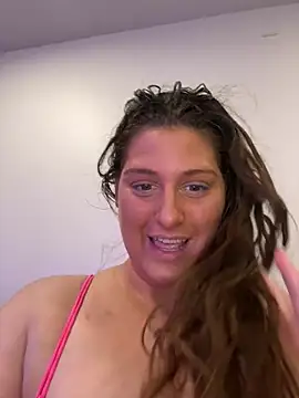 Snapshot of delinadelray chatting on 12/27/24, 02:25 delinadelray online show from 12/27/24, 02:25