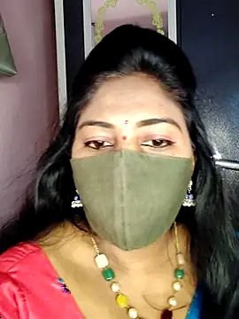 RomeoJuliet345 online show from 11/25/25, 07:52