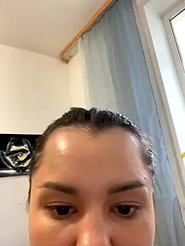 Snapshot of MiraMiss chatting on 11/09/25, 08:29 MiraMiss online show from 11/09/25, 08:29