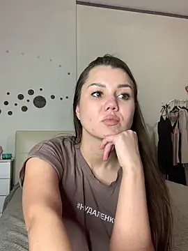 Snapshot of MiraMiss chatting on 02/28/25, 02:53 MiraMiss online show from 02/28/25, 02:53