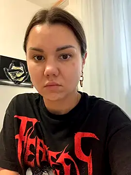 Snapshot of MiraMiss chatting on 11/30/25, 06:25 MiraMiss online show from 11/30/25, 06:25