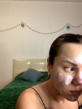 MiraMiss online show from 12/21/25, 09:44