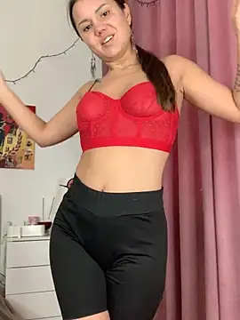 Snapshot of MiraMiss chatting on 11/16/25, 08:30 MiraMiss online show from 11/16/25, 08:30