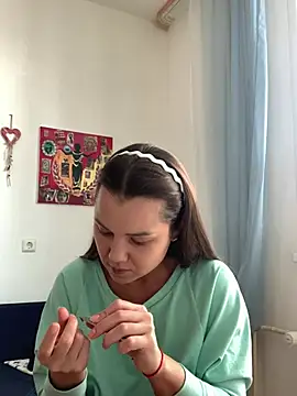 MiraMiss online show from 03/04/26, 10:34