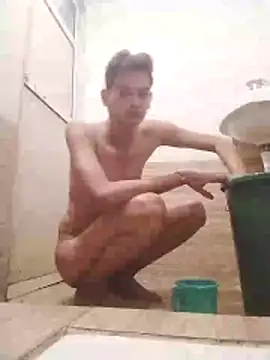 jenilmax online show from 02/10/26, 05:12