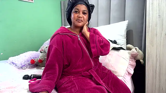 SexyEbony37X online show from 05/26/26, 06:44