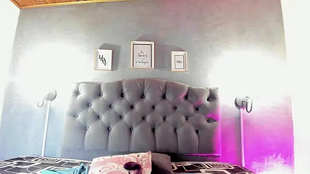 MeridaLane online show from 09/29/25, 01:34