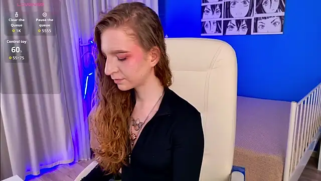 Snapshot of VioletShine chatting on 02/21/26, 01:02 VioletShine online show from 02/21/26, 01:02