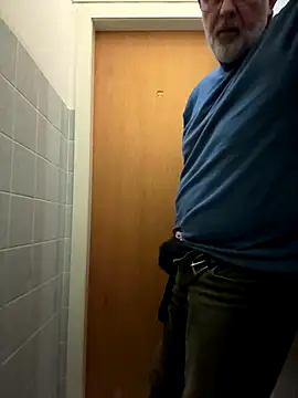 Snapshot of dragondriver chatting on 12/06/24, 08:32 dragondriver online show from 12/06/24, 08:32