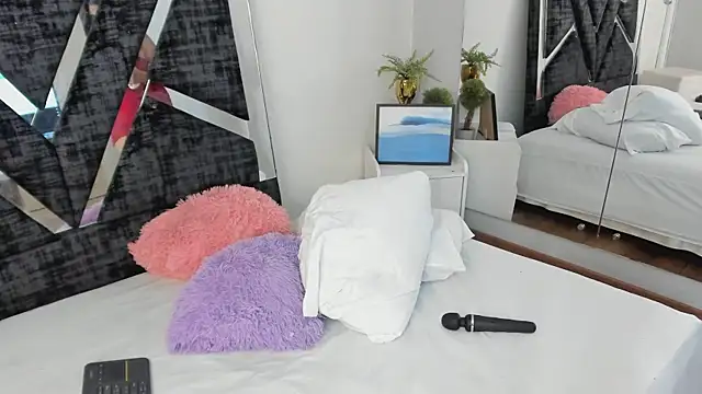 Jonness Isa  online show from 03/04/26, 01:30