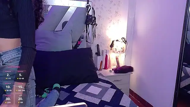 Queenjenn   online show from 02/25/26, 06:35