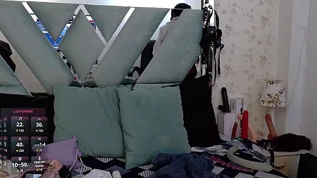 Queenjenn   online show from 03/03/26, 04:52