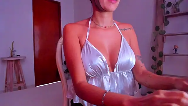 emillyhills online show from 02/06/26, 02:57