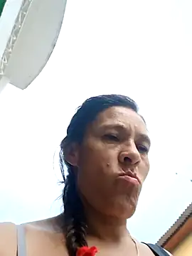 Snapshot of SAMANTA_09- chatting on 02/20/25, 09:09 SAMANTA 09- online show from 02/20/25, 09:09