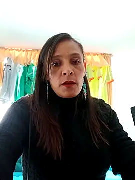 Snapshot of SAMANTA_09- chatting on 03/01/25, 07:04 SAMANTA 09- online show from 03/01/25, 07:04