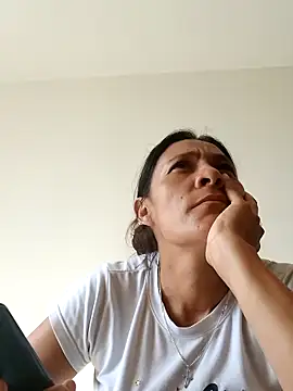 Snapshot of SAMANTA_09- chatting on 02/21/25, 08:16 SAMANTA 09- online show from 02/21/25, 08:16