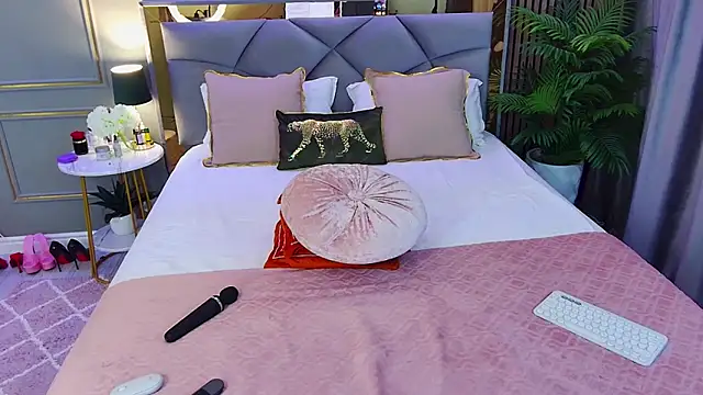 AvaCristal online show from 02/08/26, 09:12