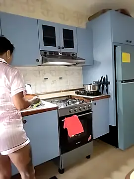 Alison fitness online show from 11/26/25, 11:10