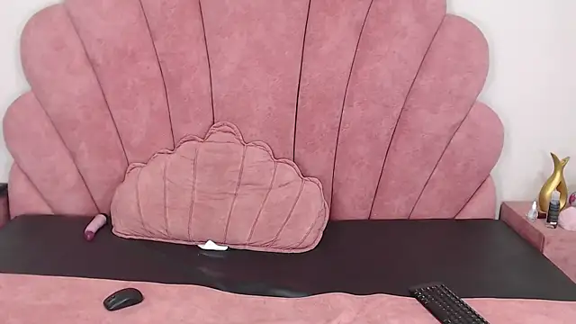 Candy Bony online show from 05/29/26, 12:44