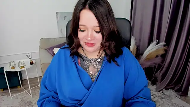 MoonLghte online show from 03/13/25, 10:54