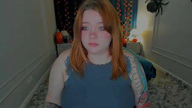 MoonLghte online show from 10/29/25, 07:35