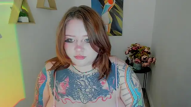MoonLghte online show from 05/08/26, 07:28