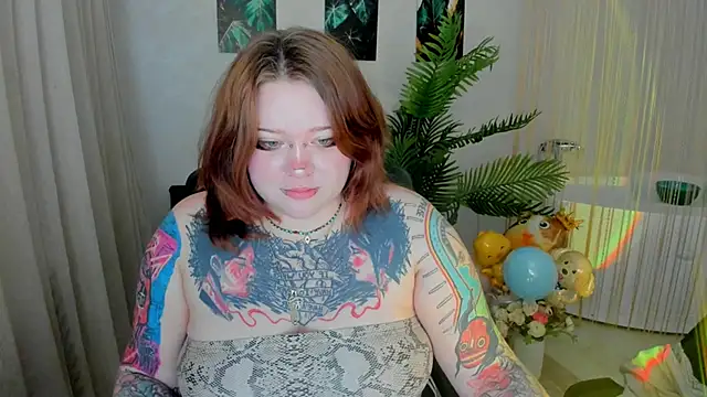 MoonLghte online show from 04/23/26, 07:59