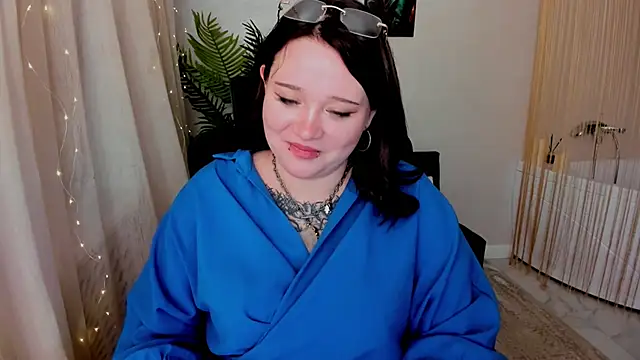 MoonLghte online show from 03/13/25, 01:32