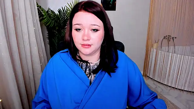 MoonLghte online show from 03/18/25, 06:50