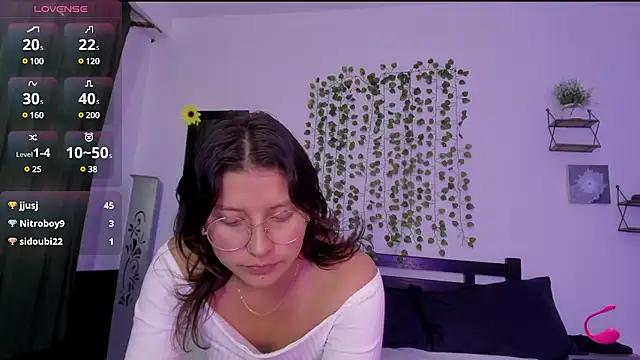 Noellesable online show from 02/20/25, 10:04