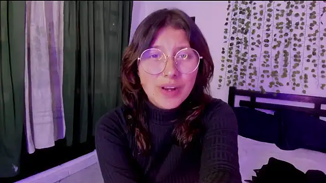 Noellesable online show from 02/13/25, 09:27