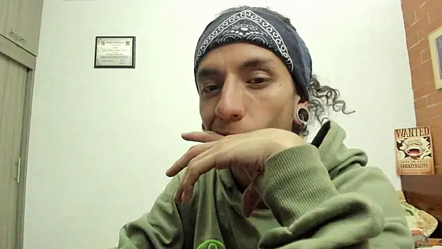 Snapshot of Mugiwara666 chatting on 02/18/25, 04:04 Mugiwara666 online show from 02/18/25, 04:04