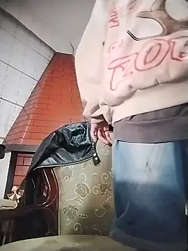 Snapshot of Mugiwara666 chatting on 02/06/25, 12:33 Mugiwara666 online show from 02/06/25, 12:33