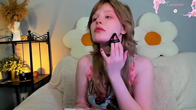 Snapshot of EvaStevs chatting on 02/16/25, 12:19 EvaStevs online show from 02/16/25, 12:19