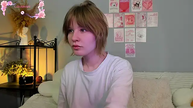 Snapshot of EvaStevs chatting on 03/09/25, 12:09 EvaStevs online show from 03/09/25, 12:09