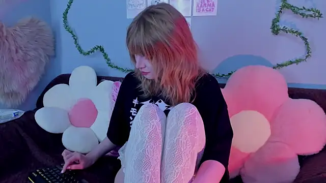 EvaStevs online show from 02/15/26, 05:12