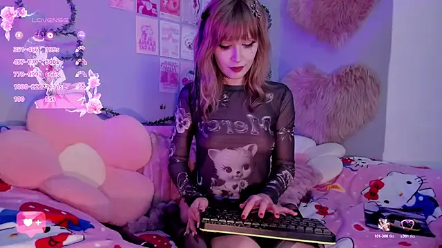 EvaStevs online show from 03/28/26, 10:22