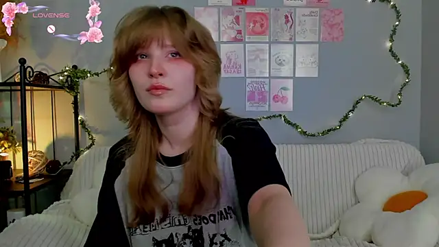 Snapshot of EvaStevs chatting on 03/20/25, 09:56 EvaStevs online show from 03/20/25, 09:56