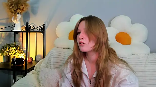 Snapshot of EvaStevs chatting on 02/03/25, 02:34 EvaStevs online show from 02/03/25, 02:34
