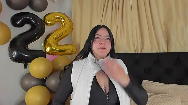 jenifer  power10 online show from 10/04/25, 10:44